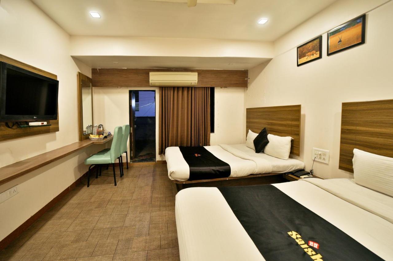 Saish Hotel 쉬르디 외부 사진