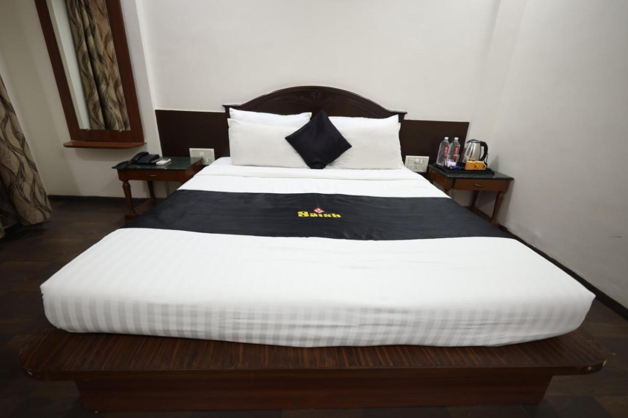 Saish Hotel 쉬르디 외부 사진
