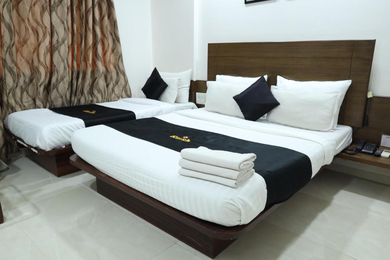 Saish Hotel 쉬르디 외부 사진