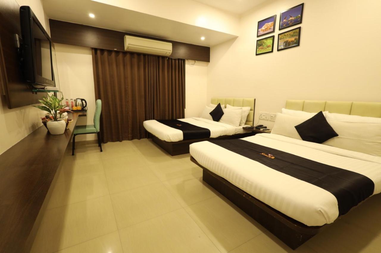 Saish Hotel 쉬르디 외부 사진