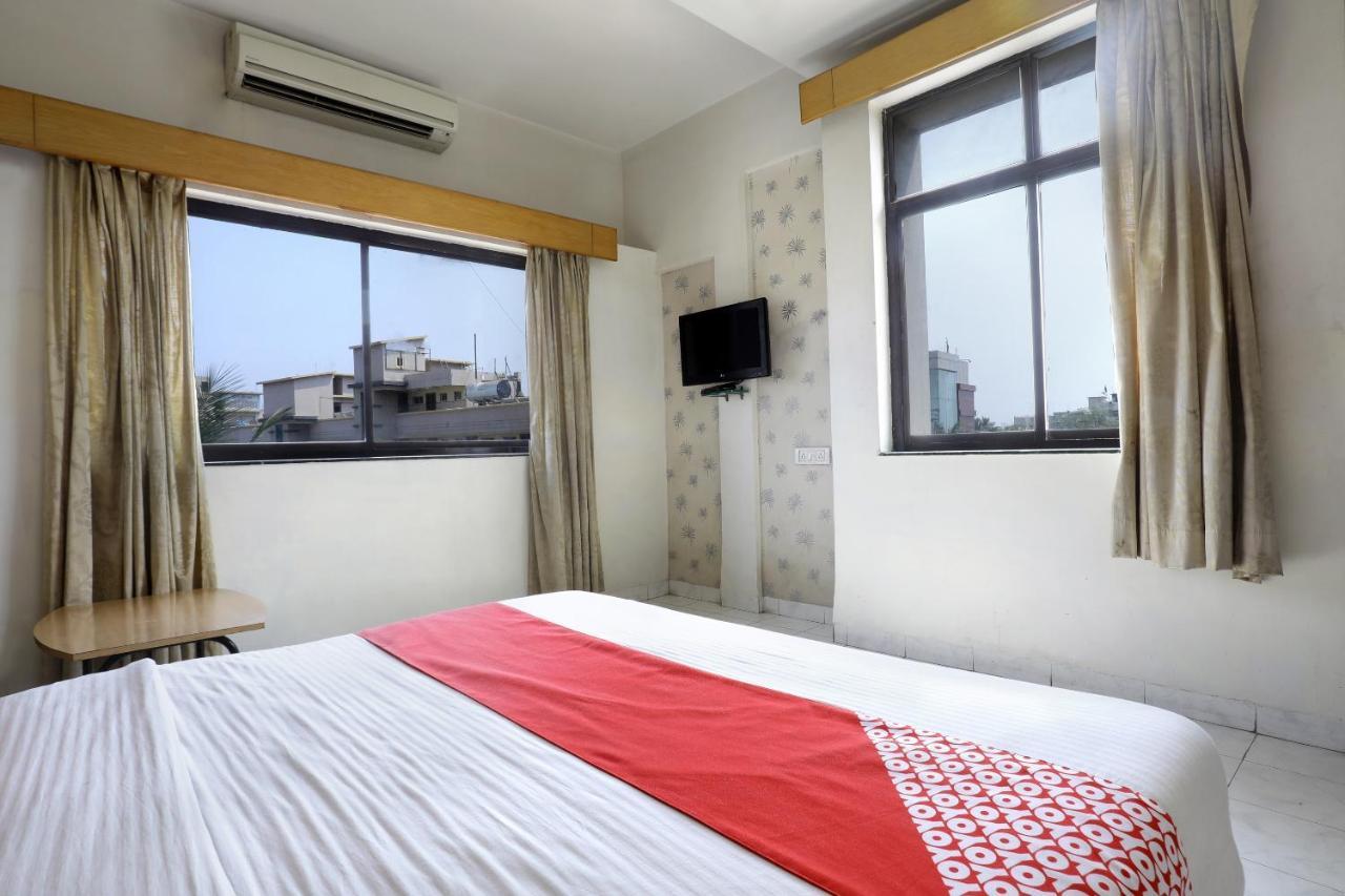Saish Hotel 쉬르디 외부 사진