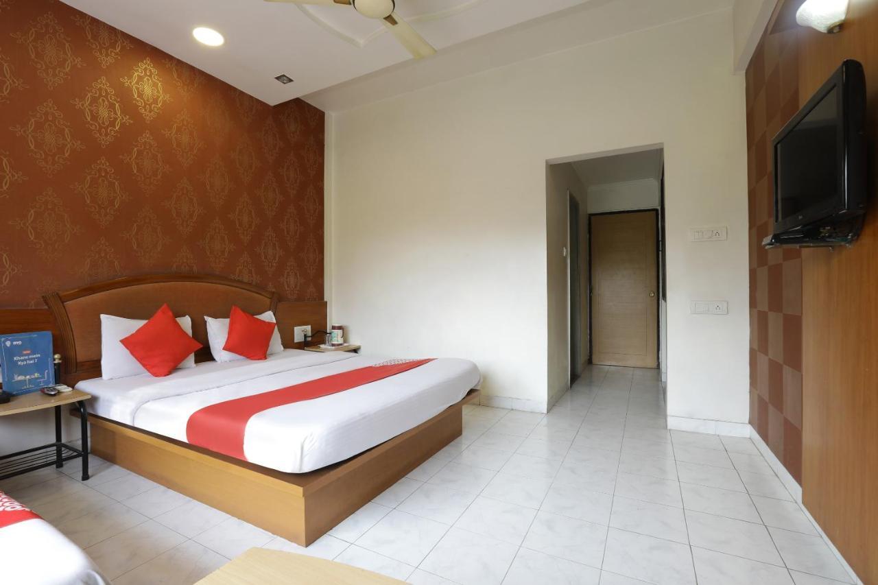 Saish Hotel 쉬르디 외부 사진